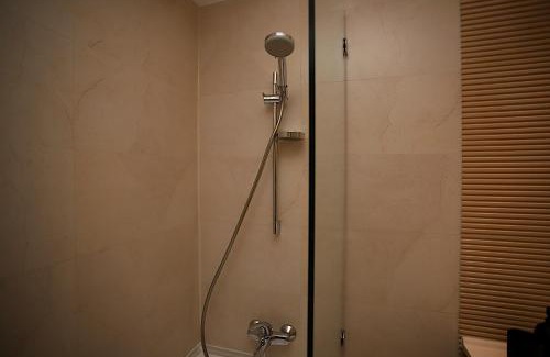 Sector 4 Apartment | Onix Rin Grand Apartment