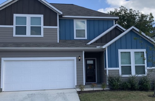 Austin House | Only 2.5 mi to Giga Texas, 3 mi to AIBA, 7 mi to COTA, 10 mi to Downtown Austin!