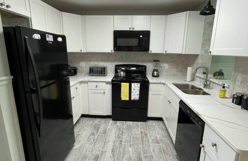 Englewood House | Only 3 miles from Englewood Beach! Clean, quiet 2-bedroom house