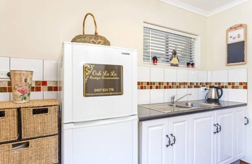 Ocean Grove Apartment | Ooh La La Boutique Accommodation - Bellarine Beach Getaway