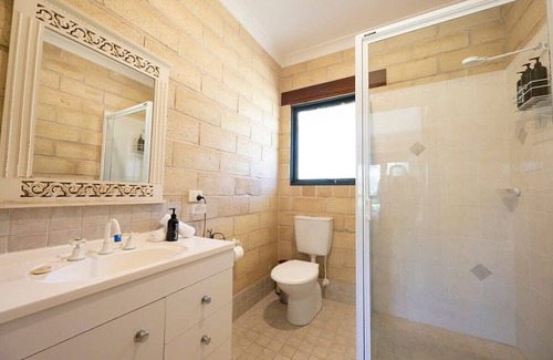 Canobolas House | Opal View - Serene Sanctuary, Close to Cadia