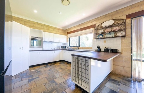 Canobolas House | Opal View - Serene Sanctuary, Close to Cadia