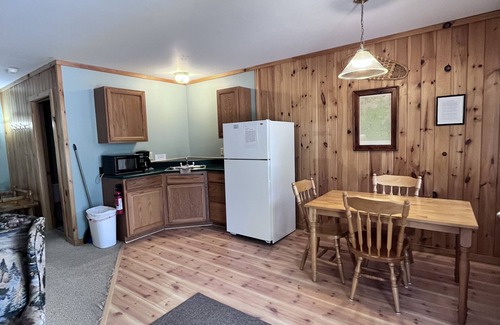 Wellston Cabin | Open Floor Plan 2 Bed Cabin In Manistee National Forest #5