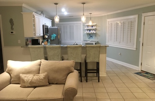 Miramar Beach Condo | .🏖️ OPEN JULY 26-31! A cancellation gives you a deal! Book it now. 😁