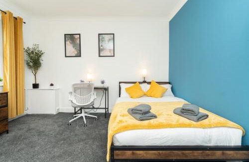 Fareham Apartment | Open Mind Property - 4 Bedroom with 7 Double Beds