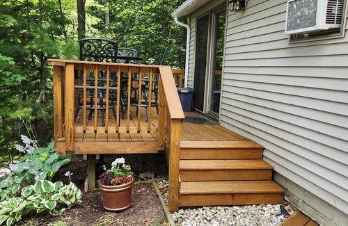 Mayfield House | OPEN Sep 7-17! Cozy House on High Lake near TC