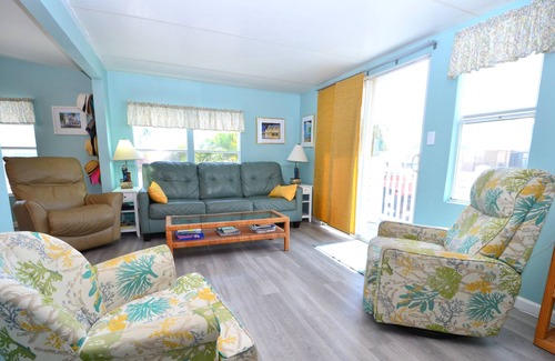 Cudjoe Key Cottage | Open Water Views 35' Dockage with Kayak & Bikes - Venture Out Unit 335