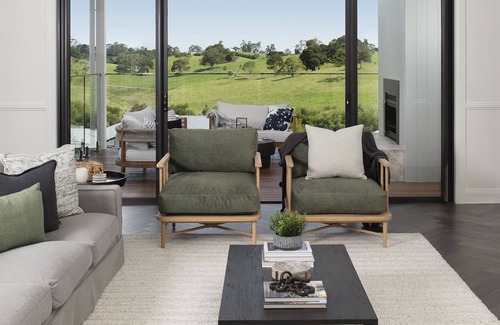 Maleny House | Ophelia l Opulent Lady of Maleny