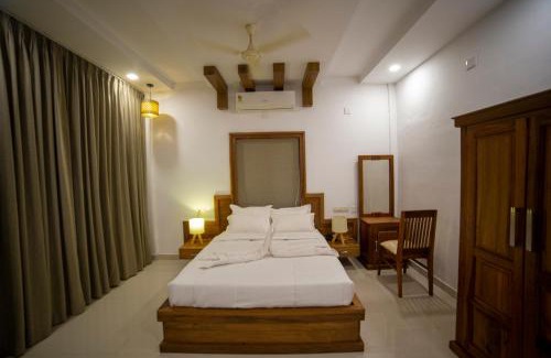 Payyanur Hotel | OPM INN