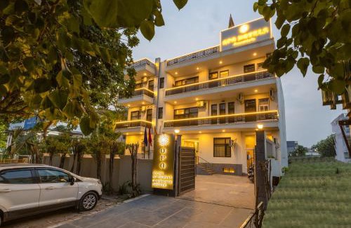 Udyog Vihar Hotel | OPO Essential, Sector 21 Gurgaon