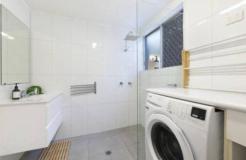 Parap Apartment | Opp Parap Mkts Ideal for tradies and nurses