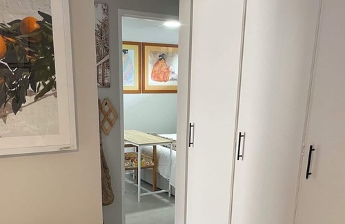 Newmarket Apartment | Opposite Sedgley Park 2 bedroom spacious apartment with 2 Queen size beds