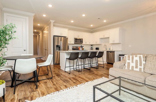 Oxford House | “Opulence in Oxford”