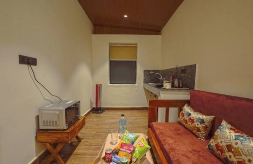 Kasauli House | Opulence Kasauli| 7 bedroom Villa | Open Theatre