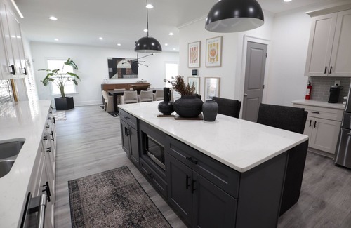 Church Street House | Orange on Knighton~Tranquil 4-bedroom house close to Hartsfield-Jackson Airport