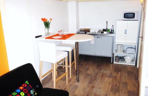 Burgwallen Nieuwe Zijde Bed & Breakfast | Orange Suite Studio