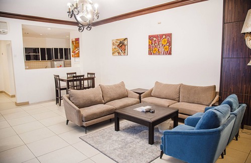 Qurish Street Apartment | Orans Suites 2