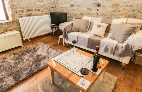 Goathland Other | ORCHARD COTTAGE, pet friendly, character holiday cottage in Goathland