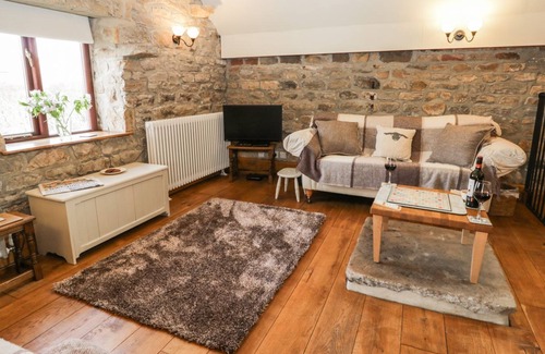 Goathland Other | ORCHARD COTTAGE, pet friendly, character holiday cottage in Goathland