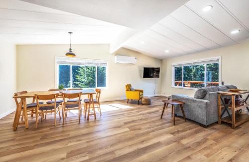 Lyle House | Orchard Haven Guest House