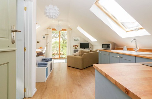 Modbury Cottage | ORCHARD LOFT, pet friendly, character holiday cottage in Modbury