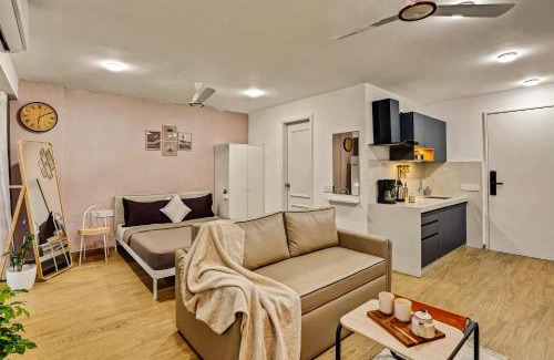 Viman Nagar Apartment | Orchid 001Airport view55 TVCoffee maker