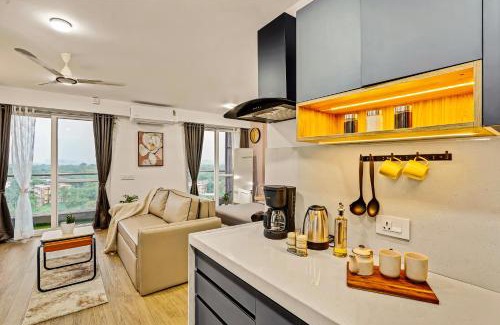 Viman Nagar Apartment | Orchid 001Airport view55 TVCoffee maker