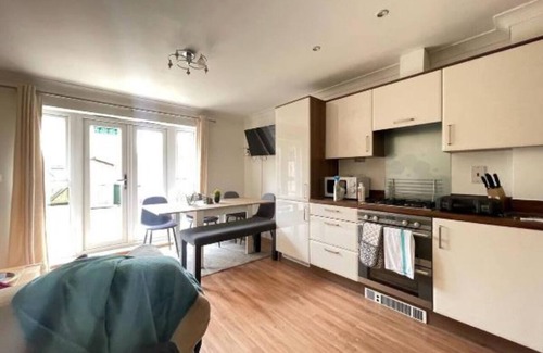 Cambridge House | Orchid House