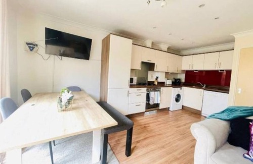 Cambridge House | Orchid House