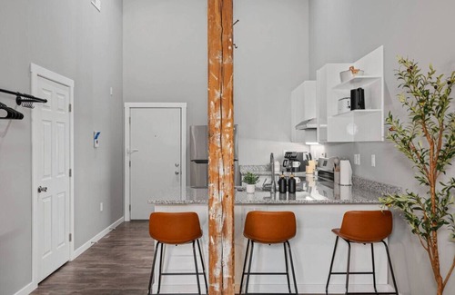 Oregon District Apartment | Oregon District I Free Parking I Getaway