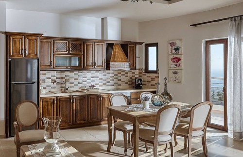 Kamilari Apartment | Orelia Cretan Deluxe Apartments - Modern & Cozy 1