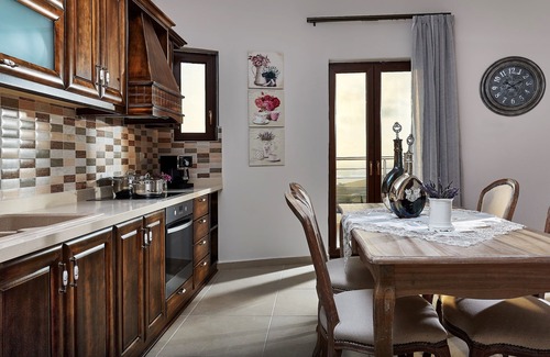 Kamilari Apartment | Orelia Cretan Deluxe Apartments - Modern & Cozy 1