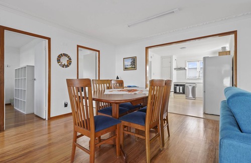 Orewa House | Orewa Kiwi Cabins - Pukeko