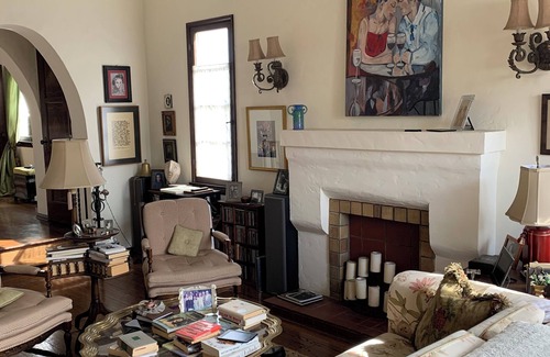 Mid-Wilshire House | Original, classic Spanish two-story Hollywood townhouse in Los Angeles.