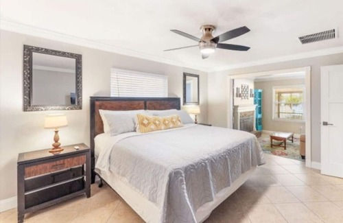 Orlando House | Orlando Lakehouse Dock, UCF, MCO