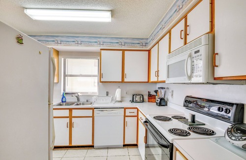 Ormond-by-the-Sea Condo | Ormond Beach Ocean-View Condo w/Private Balcony!