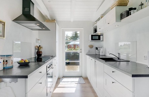 Lakolk House | "Ortwin" - 300m from the sea by Interhome