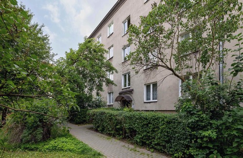 Nowa Huta Apartment | Os Teatralne 6 Krakow Bright Apartment Remote Work