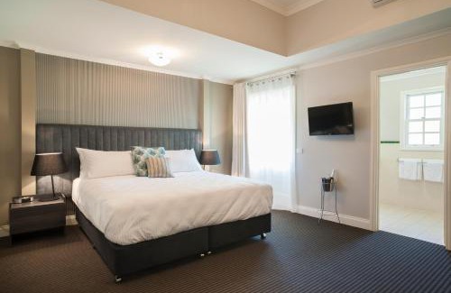 Warburton Hotel | Oscar's On The Yarra