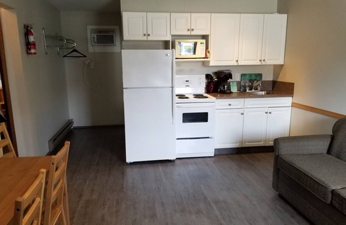 Okanagan-Similkameen Hotel | Osoyoos Lakeview Inn & Suites