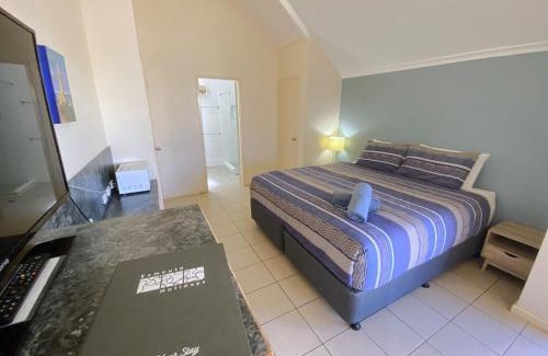 Exmouth Villa | Osprey Holiday Village Unit 201 1 Bedroom
