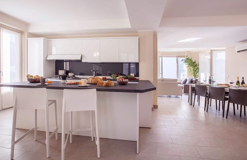 Tremezzina House | Ossuccio Grande C apartment sleeps 12, lake view & pool by Italian Apartments.