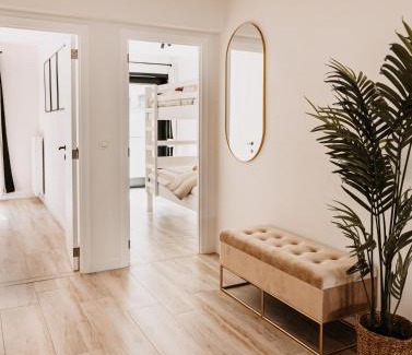 Ostend City Centre Apartment | Ostend Centre Bayview Apartment + Free Parking