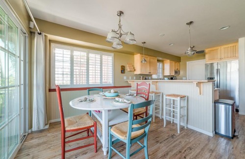 Central Mission Beach House | Ostend Vista Unit A