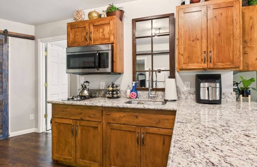 Philomath Apartment | OSU/Spacious Country Apt. PNW/Coast & Wineries