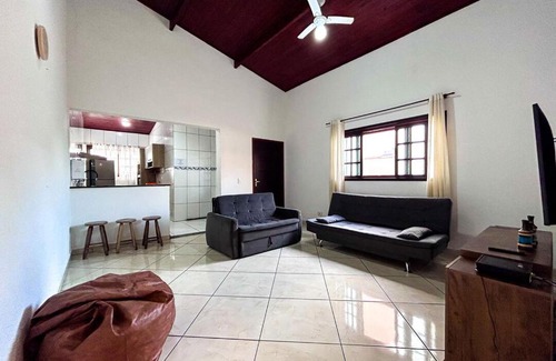 Morada da Praia House | Otima casa com WiFi e churrasqueira em Bertioga SP