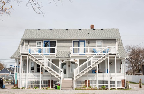Anchorville Apartment | Our Aft Cabin is clean & comfy & comes with boat slip & trailer parking!
