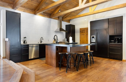 Eagle-Vail House | Our Spacious Luxe Home and Private Hot Tub are Perfect for Some R&R this Season