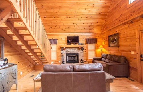Sevierville Cabin | Out on a Limb Summary