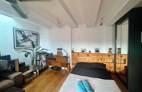 Sant Pere Apartment | Outdoor Bathtub! Stunning 360° Rooftop with Amazing Views in Old City Centre!